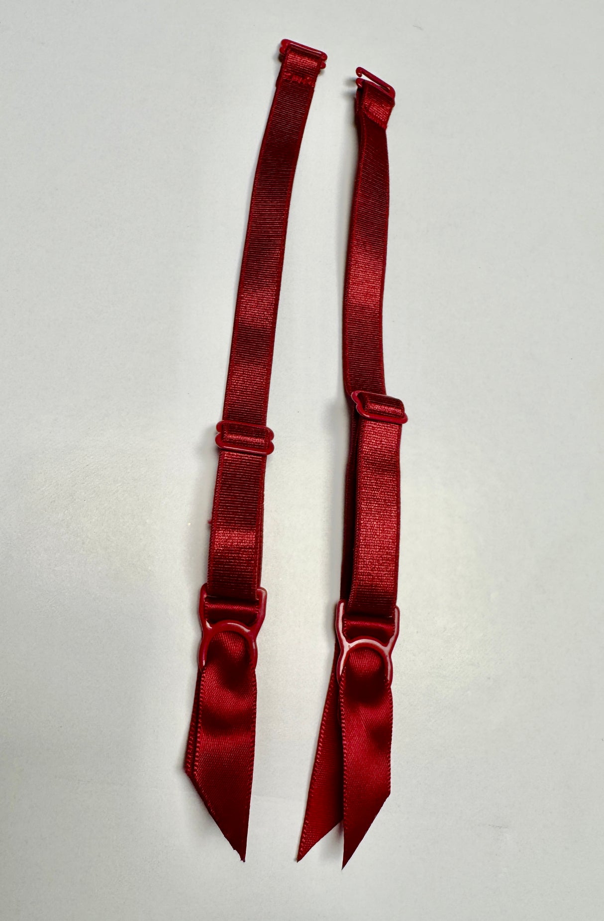 ATTACHES BRETELLE & PORTE-JARRETELLE - NOIR/ROUGE/ROUGE VIN/BEIGE/ROSE/NOIR