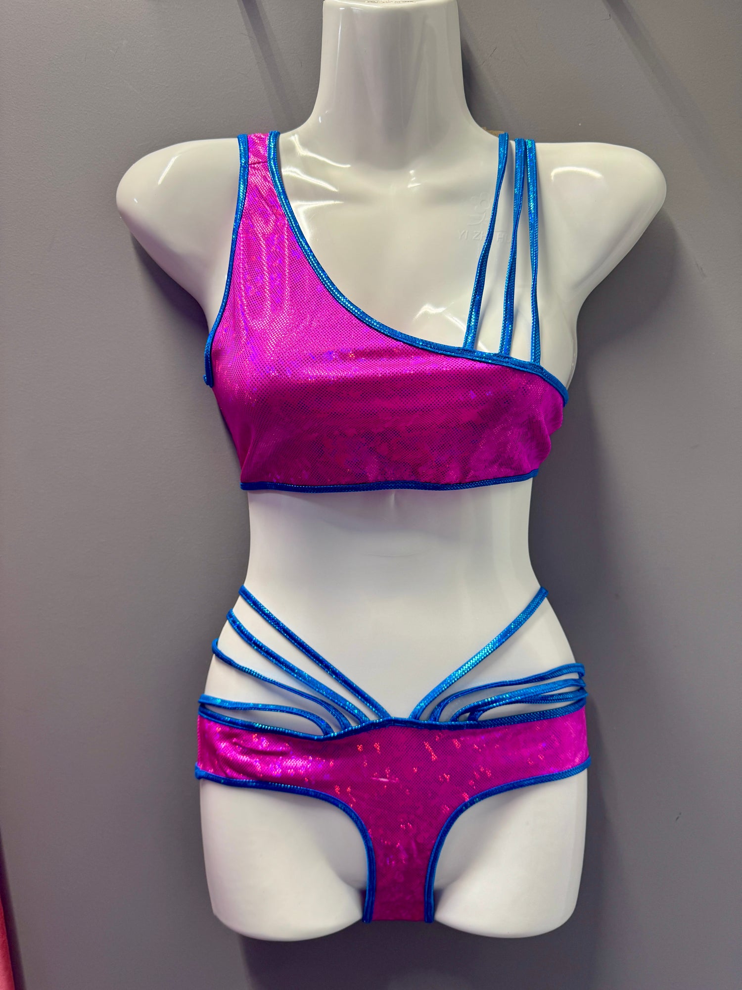 2 PC, HAUT, CULOTTE MULTI-SANGLES - BODYSHOTZ