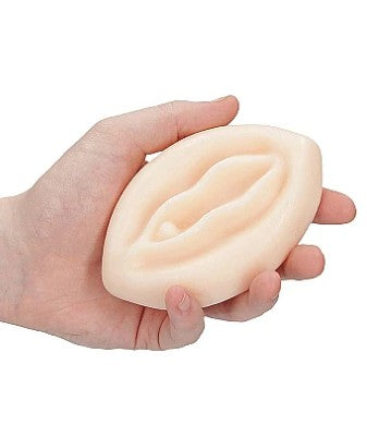 PUSSY SAVON