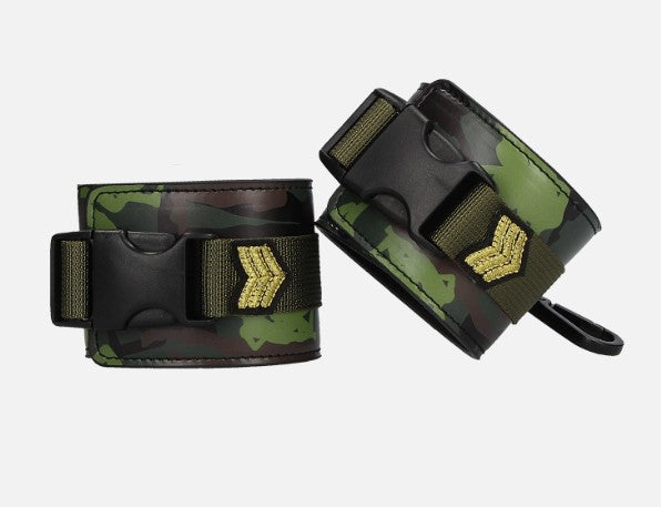 WRIST CUFFS ARMY - OUCH!